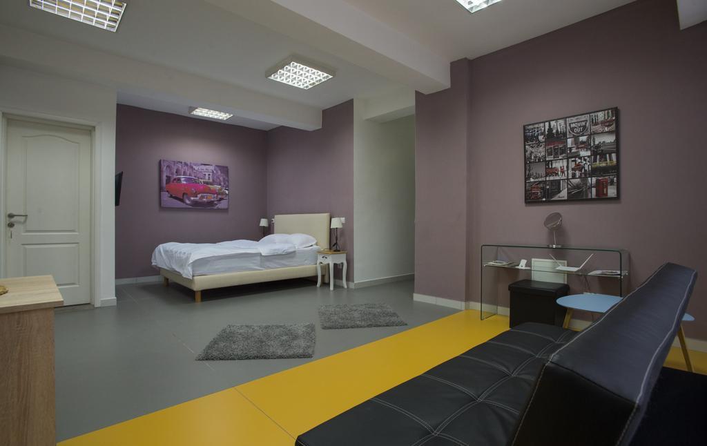Heights Accommodation Unirii Free Parking Zone Boekarest Buitenkant foto
