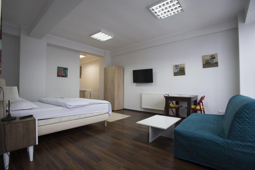 Heights Accommodation Unirii Free Parking Zone Boekarest Buitenkant foto